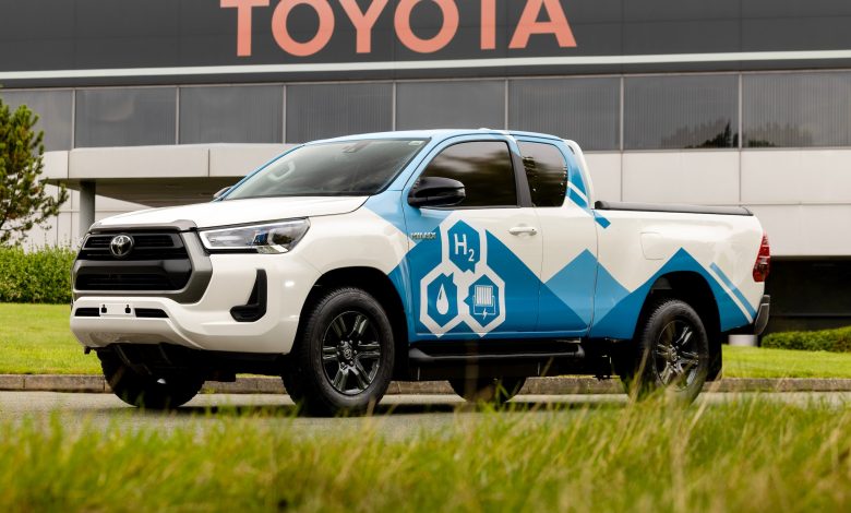 Toyota Hidrojen Yakıt Hücreli Hilux İle Karbonsuz Geleceği Hedefliyor!