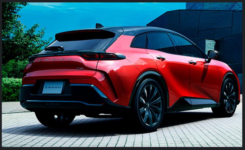 Japon’dan Ferrari’ye Rakip: Toyota Crown Sport
