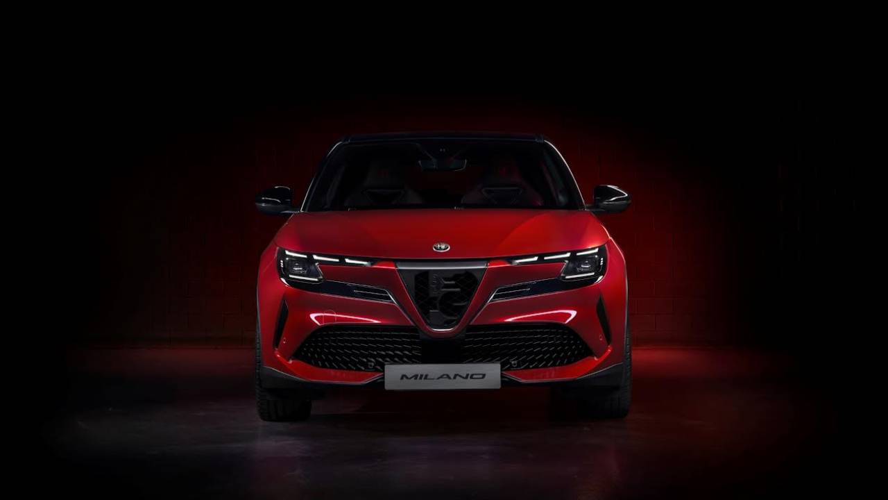 Alfa Romeo’nun Yeni Elektrikli Modeli Milano!